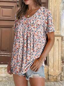 Plus Size Casual Floral Print T-Shirt, Vacation Style - Multicolor - View 3