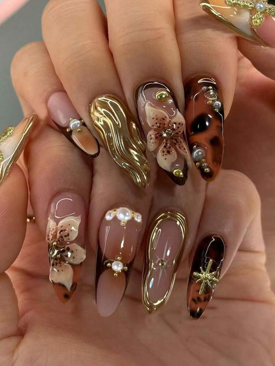 24片Y2K杏仁形3D凝胶美甲贴纸，花卉美甲设计，法式贴片，中号金属十字架装饰，珍珠设计，完美贴合亚克力假指甲套装，包含：1瓶果冻凝胶和1个指甲锉，法式杏仁形指甲，适合女性日常工作、节日、派对等场合。