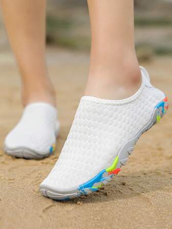 Women's Stream Crossing Shoes, Outdoor Non-Slip Quick Dry Soft Bottom White Shoes Size 43/44, Slip-On, Suitable For River Trekking, Swimming, Surfing, Barefoot Beach