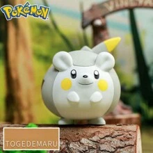 pokemon Figurine de décoration de bureau de voiture Pikachu de 4e génération, ornemental, mignon, attaque puissante, cadeau d'anniversaire, de remise des diplômes, de décoration scolaire, de décoration de dortoir, de rentrée scolaire