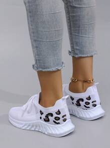 STEPREACH Women's Casual Sneakers, Breathable Mesh Fabric, Comfortable, Lightweight, Lace-Up, Solid Bright Color, Non-Slip, Wear-Resistant