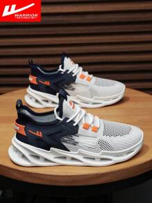 1 双男士新款轻便透气运动健身跑步鞋、休闲运动鞋、软底减震徒步运动鞋，提供舒适体验