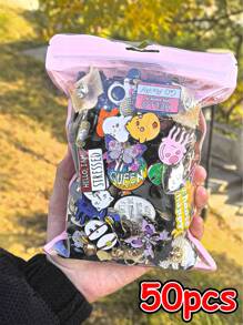 5/15/30/50/70/100 pièces Ensemble de broches/épingles assorties (pas de styles en double), insignes en alliage métallique, designs multi-styles : animaux, fruits, légumes, lettres, anime, motifs abstraits, convient pour la décoration, la collection et les petits cadeaux, accessoires scolaires et de bureau, chemises, vestes, bijoux, Noël, Halloween