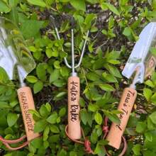 10pcs,50pcs,Customized Personalized Garden Tools Gift Wood Set For Gardener, Housewarming, Mom, Wife, Grandmother - Includes Shovel, Rake, & Trowel Complete Set - Apricot - View 3