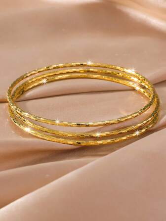 3 pièces Set plaqué or, bracelet jonc minimaliste à la mode avec motif tourbillonnant scintillant pour femmes, convient pour les cadeaux, le port quotidien et les fêtes