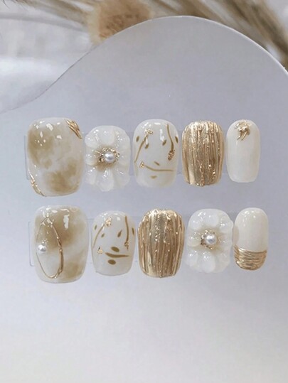 10 Pieces Press On Short Nails, Spring Nail Art, DIY Gold Foil Flower Resin Design With Gradient Color Pattern, White Pearl Nail Accessories, Gold Nails Reusable Nail Supplies, Nail Powder, Nail Glitter Suitable For Girls, Ladies To Use On Stage, Dance Party, Party Scenes.