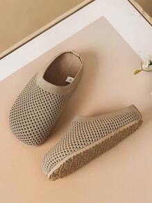 1 Pair Comfortable Slip-On Soft Sole Slippers For Outdoor Wear