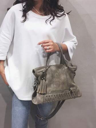 Retro Stylish Large Capacity Commuter Rivet Tassel Versatile Tote Bag