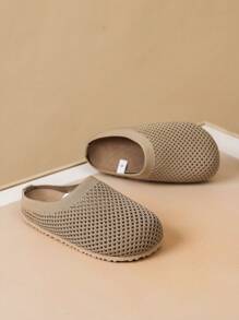 1 Pair Comfortable Slip-On Soft Sole Slippers For Outdoor Wear