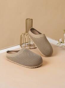 1 Pair Comfortable Slip-On Soft Sole Slippers For Outdoor Wear