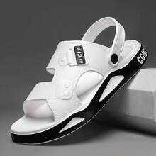 Zapatillas para hombre, nuevas para verano, sandalias ligeras de EVA para adultos, zapatos de playa con suelas gruesas, sandalias abiertas antideslizantes para uso al aire libre