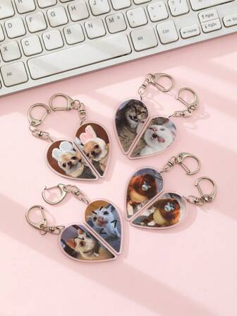 1 pièce Nouveaux porte-clés de couple en forme de cœur en acrylique avec thème d'animaux mignons et drôles : oreilles de lapin, couple de chihuahuas, couple de chats avec les bras écartés, chat tirant la langue, couple d'orangs-outans. Accessoires de porte-clés, ornements de sac à dos, breloques de sac, accessoires de sac d'école, pendentifs de sac à main, cadeaux pour amis, accessoires de voiture, gothique Y2K