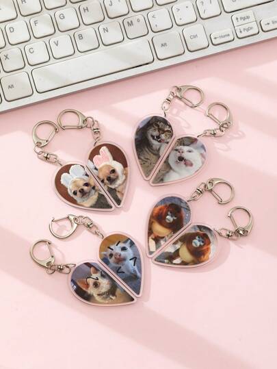 1 pieza Nuevo llavero de acrílico en forma de corazón para pareja con orejas de conejo, llavero de pareja de gato con cejas de línea/gato sacando la lengua/pareja de orangutanes, accesorios de llavero con tema de animales lindos y divertidos, adorno para mochila/encantos para bolso/accesorios para mochila escolar/colgante para bolso/regalo para amigos/accesorios para automóvil, estilo gótico y Y2K
