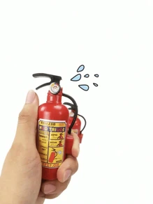 1pc Mini Fire Extinguisher Water Gun, Summer Beach Water Gun Toy, Prank Water Gun Fight Prop, Outdoor Water Play Toy (Button Style Randomly Shipped)