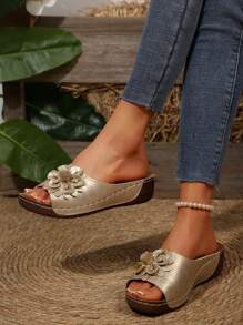 Plus Size Women Floral Platform Wedge Sandals, Vintage Style, Waterproof, Non-Slip - Gold - View 2