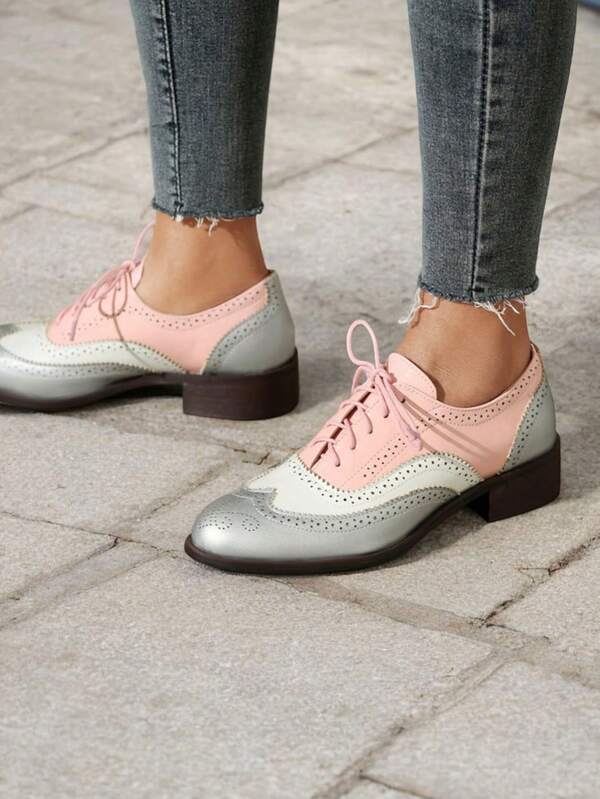 Women's Pointed Toe Lace-Up Brogue Pumps Fashion Mixed Colors Patchwork Block Chunky Heel British Style Flat Oxford Shoes