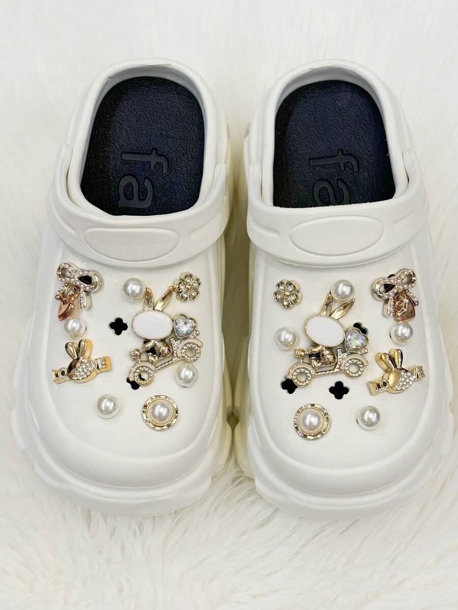 Nuevo accesorio de decoración de zapatos en forma de diamante, perla, corazón, bicicleta y conejo con diseño de gota de cristal, serie de conejos, 18 piezas extraíbles