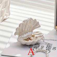 1 pieza Bandeja de joyería de cerámica con forma de concha, estilo decorativo artístico, soporte multiusos en forma de medio círculo para llaves y joyas para la entrada/tocador, decoración del hogar, regalo pensado para madre/amiga - Regalo de boda, bandeja de joyería