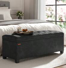 SONGMICS Ghế dài đựng đồ có chân thời trang và tiện dụng, chỗ để chân lý tưởng cho phòng khách, phòng ngủ hoặc lối vào, kích thước 15,7 x 43 x 15,7 inch, ghế dài cuối giường đa năng, rương đựng đồ rộng rãi, chịu được trọng lượng lên đến 660 pound, lý tưởng để sắp xếp chăn, đồ chơi, v.v., nâng cao tính thẩm mỹ cho ngôi nhà với thiết kế hiện đại, hoàn hảo cho các buổi tụ họp ngày lễ và trang trí theo mùa, một vật dụng không thể thiếu cho bất kỳ ngôi nhà nào muốn tối đa hóa không gian và phong cách. - màu đen - Xem 1