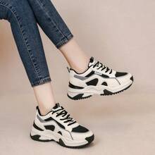 Zapatillas de deporte transpirables de moda para mujer, zapatillas de tenis casuales de suela gruesa - Negro - Ver 4