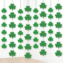 St. Patrick's Day Is Adorned With Glitter Pink Clover Hanging Skewers