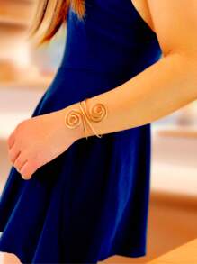 1pc Fashion Metallic Muzieknoot Manchet Armband, Vintage Stijl Gegalvaniseerde Metalen Bangle Geschikt Voor Dagelijks Gebruik, Cadeau Voor Vrouwen