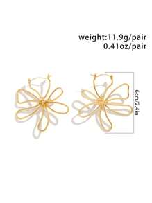 1 Pair Minimalist Asymmetrical Hollow Flower Design Earrings, Suitable For Everyday, Vacation, Date, Couple Gift
