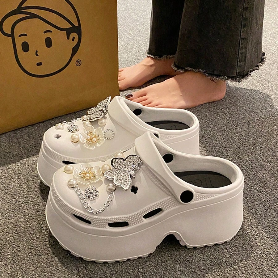 2025 新款女士厚底木屐，春夏季时尚花园派对鞋，可爱卡通 EVA 沙滩凉鞋，适合户外穿着，四季皆宜 - 白色 - 查看 1
