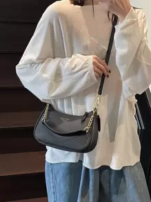 New Fashion Classic Versatile PU Waterproof Fabric M Letter Pattern Shoulder Bag, Printed Design Metal Chain Decoration Design French Baguette Bag, Women's Shoulder Bag Suitable For Shopping. Commuting, Travel Use - màu đen - Xem 4