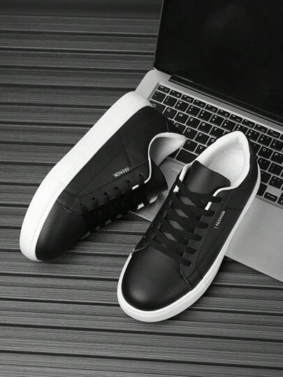 (Talla pequeña) Zapatos casuales, formales y para exteriores de hombre en color negro nuevo. Zapatos deportivos y de skate versátiles, de baja altura y con cordones, de estilo del 2000 para el Día de San Valentín