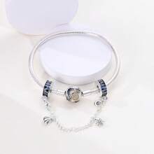 1 pieza Dije de color plateado exquisito con circonita, diseños de palmas, ojos, sol, luna, colibrí, mariposa, infinito, lazo y nudo, cierre de silicona seguro con cadena, adecuado para hacer pulseras, collares y dijes de joyería DIY para mujer y niña como accesorio diario