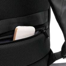 The Black Olila Zaino antifurto espandibile Kugar 1048 (consegna in 48 ore) – Nero – Pelle PU, scomparto principale con accesso posteriore, tasca imbottita per laptop da 14", tasche laterali e frontali, manici e schienale imbottiti, cinghia per trolley, zaino di sicurezza, zaino elegante, zaino resistente, zaino per laptop - Nero di Kugar - Visualizzare 3