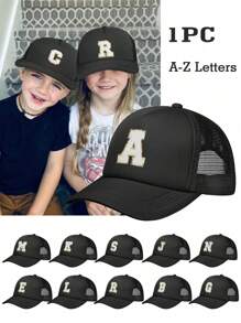 1 pezzo Cappellino da baseball regolabile per bambini, personalizzabile con lettere dall A alla Z, 24 lettere, cappello protettivo dal sole da esterno per bambini e bambine - nero - Visualizzare 1