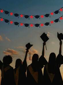 Bandera "Estamos muy orgullosos de ti", Banderín de la Clase de 2025 en rojo y negro, Guirnalda de birretes de graduación para decoraciones de fiesta de graduación 2025