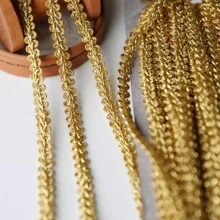 5 Meter goldener welliger Spitzentrimm, 1cm breit, Bekleidungs-Dekorationszubehör