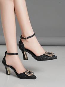 Fall/Winter 2025 Women's Pointed Toe Chunky Heel Hollow Out Single Strap Rhinestone Decorated Slip-On Pumps, Elegant