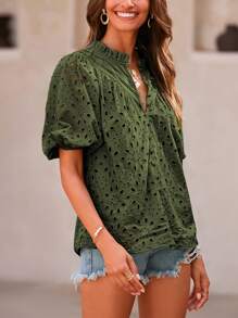 Women's Summer Top Fashion Casual Lantern Short Sleeve V-Neck Button Hollow-Out Lace Embroidery Shirt - 軍綠色 - 查看 5