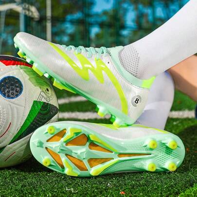 男女兼用フットボールクリーツ、長いスタッド プロ仕様 競技と練習用シューズ、人工芝とやわらかい地面用、中学生から青少年まで対応