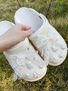 10pcs/Pack Ivory Lace Bow Shoe Charms, Fit For Clogs, Slides, Sandals, Garden Shoes, DIY Shoe Accessories