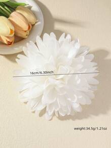 1pc Handmade Bohemian Style Chrysanthemum Flower Brooch, Elegant Niche Design, Pink, Suitable For Women's Everyday Wear And Wedding, Ideal Gift For Wife On Valentine's Day Or Any Occasion,Mom,Mother,Mother's Day,Gift - White - View 3