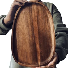 Khay gỗ keo một mảnh thích hợp để đựng nhiều loại đồ ăn, đồ ăn nhẹ, đồ uống, sushi, bít tết, pizza, món tráng miệng, bánh ngọt và bánh mì. Khay đa năng này có thể dùng làm khay đựng đồ ăn sáng, khay đựng cà phê hoặc khay đựng đĩa, khiến nó trở thành vật dụng thiết yếu cho nhà bếp gia đình và là lựa chọn thiết thực cho quà tặng trở lại trường học. - Màu vàng - Xem 9