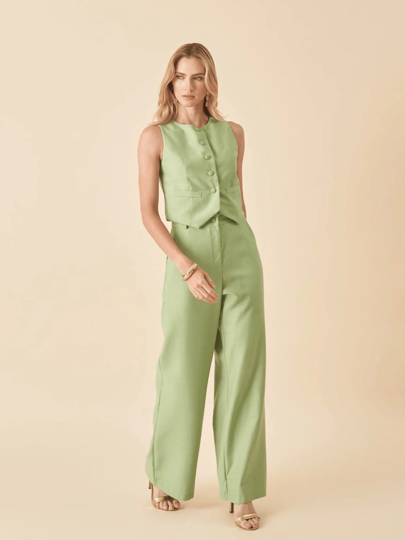 Linen Set With High Collar Vest And Pants With Lined Button Details - Green - View 1