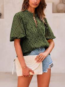 Women's Summer Top Fashion Casual Lantern Short Sleeve V-Neck Button Hollow-Out Lace Embroidery Shirt - 軍綠色 - 查看 3