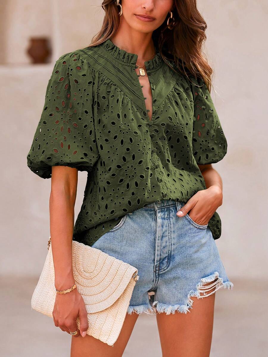 Women's Summer Top Fashion Casual Lantern Short Sleeve V-Neck Button Hollow-Out Lace Embroidery Shirt - 軍綠色 - 查看 1