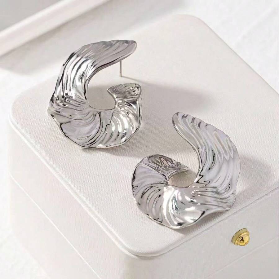 Fashionable Abstract Minimalist Asymmetrical Circle Wave Stud Earrings, Women Decorative Accessory