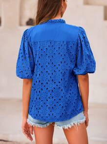 Women's Summer Top Fashion Casual Lantern Short Sleeve V-Neck Button Hollow-Out Lace Embroidery Shirt - 藍色 - 查看 2