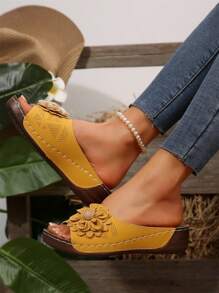 Women Comfortable Versatile Flower Decor Solid Color No-Pattern Open Toe Strap Flat Sandals, Sweet Casual For Daily/Home Wear, Spring/Summer, Available In Multiple Colors (Black, Gold, Blue, Brown, Yellow, Red, White, Etc.)