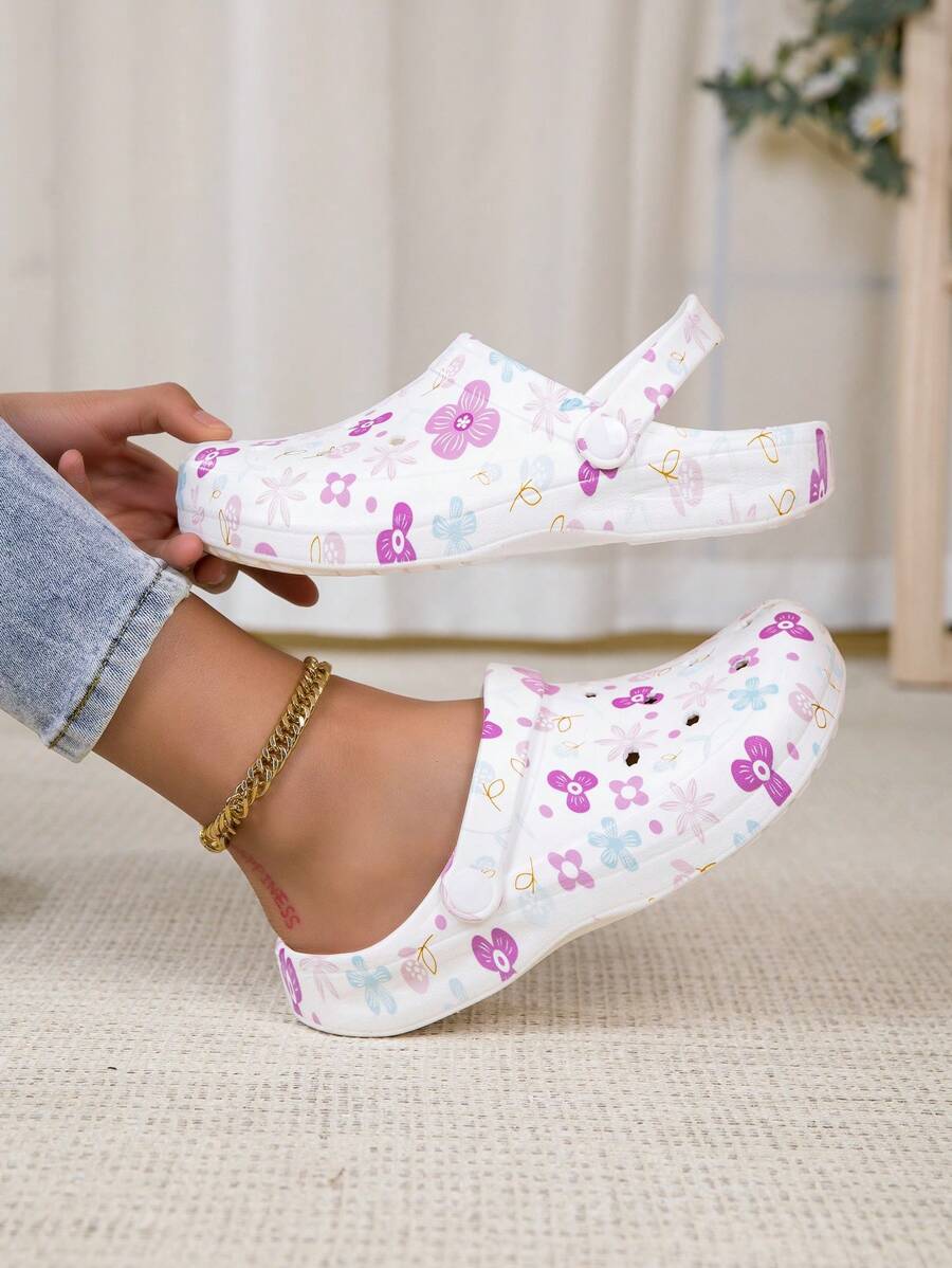 New Women Garden Slippers, Adjustable Loose Flat Shoes, Bedroom/Travel/Beach Slide Sandals, Closed Toe Slippers - Multicolor - View 1