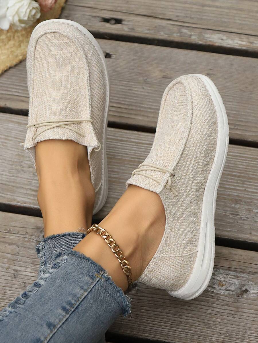 秋冬米色休闲一脚蹬乐福鞋，舒适轻便的宽头船鞋，适合散步、驾驶、办公，系带乐福鞋，女士运动鞋