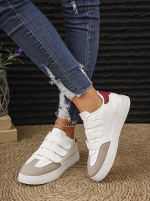 女式学院风新款钩环圆头厚底时尚运动鞋，多用途，适合户外休闲、日常散步 - 白色 - 查看 4